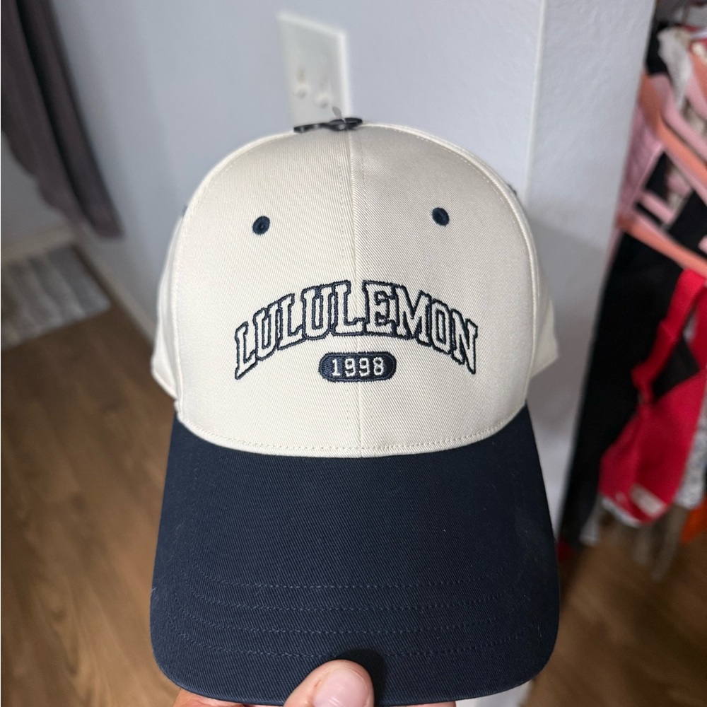 Lululemon Beige and blue Cap